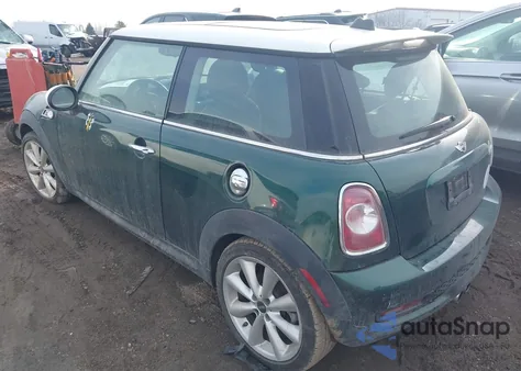 2011 Mini Cooper S z USA, uszkodzony, nr VIN WMWSV3C52BTY13549